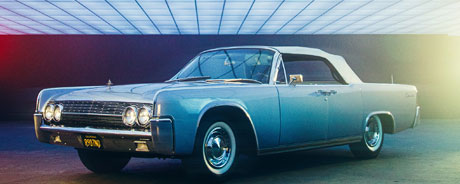 Siapa yang bertanggung jawab atas kecelakaan mobil dengan uang muka 10% selama masa pelunasan?