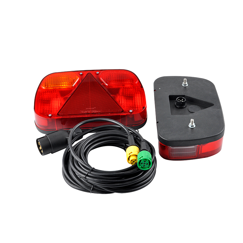 Trailer gaya Euro dan lampu belakang truk JH604-A/B (Kiri & Kanan)